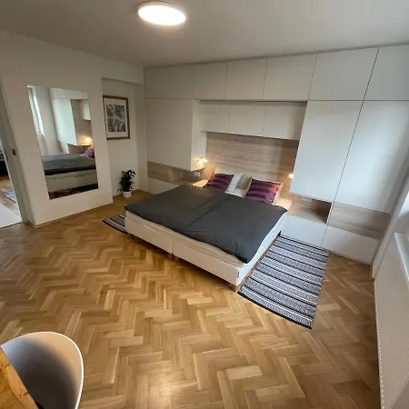 U Kolonady, Apartment *